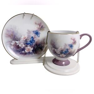 NWOT Porcelain Teacup And Saucer Set - Lena Liu